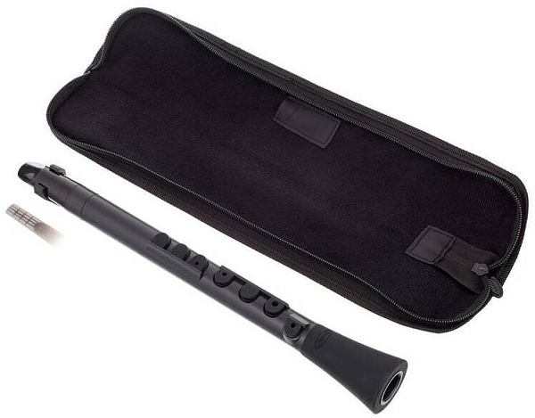 NUVO Dood (Black/Black) блок-флейта DooD, строй С (до), материал - АБС-пластик,...