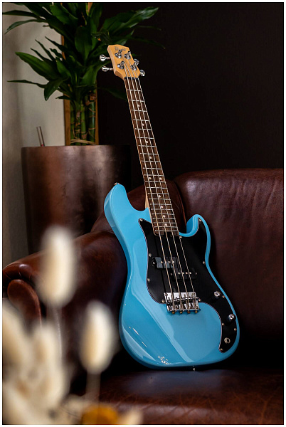 FLIGHT Mini Bass Lite BL - Бас-гитара уменьшенная
