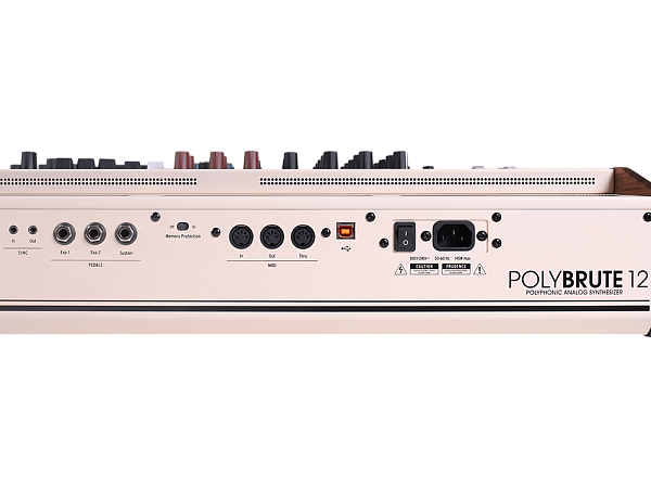 Синтезатор [551002] Arturia [PolyBrute 12] 12 голосная полифония, 61 клавиша, полифоническая клавиатура нового поколения с технологией MPE, 2x аналоговых VCO, 32-шаговый арпеджиатор, 64-шаговый секвенсор, 3D-контроллер Morphee