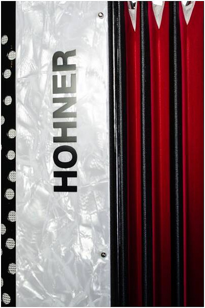 HOHNER Nova III 96 white (C-stepped) - Баян