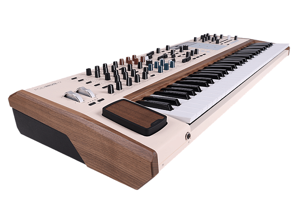 Синтезатор [551002] Arturia [PolyBrute 12] 12 голосная полифония, 61 клавиша, полифоническая клавиатура нового поколения с технологией MPE, 2x аналоговых VCO, 32-шаговый арпеджиатор, 64-шаговый секвенсор, 3D-контроллер Morphee