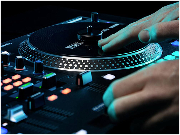 RANE DJ ONE - DJ-контроллер 2-х канальный, для скретча.