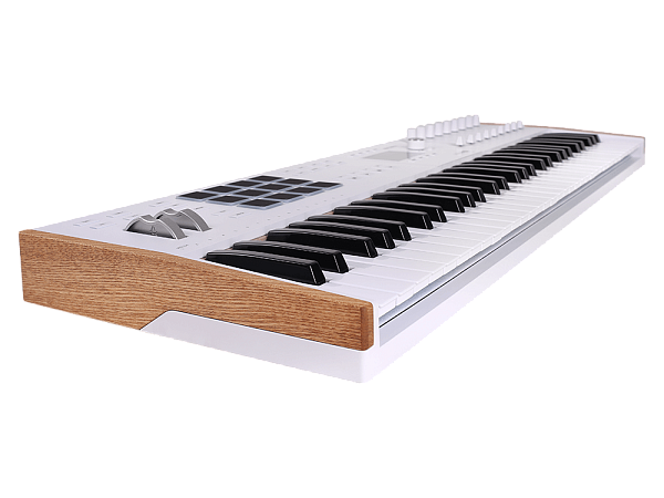 MIDI клавиатура [231631] Arturia [KeyLAB 61 MK3 White] 61 клавиша, полувзвешенная механика, дисплей, 12 пэдов , 9 фейдеров, 9 поворотных регуляторов, 3 входа для подключения педалей, MIDI in/out, USB-C