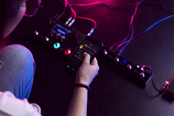 Ножной контроллер Bluetooth MIDI Hotone [Ampero Control] для процессоров (4 переключателя)