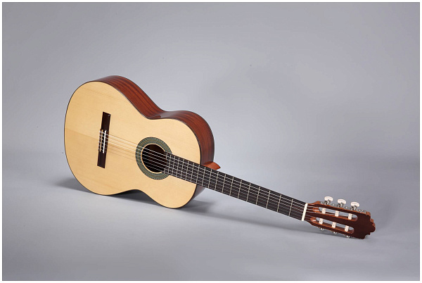 ALTAMIRA N200S+ - Гитара классическая 4/4