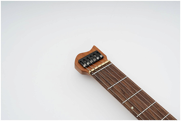 MOLLO NH680 BB - Электрогитара безголовая