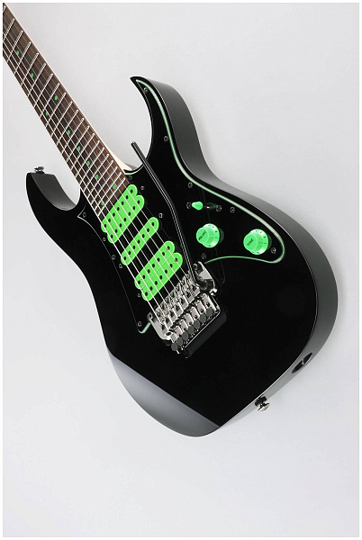 IBANEZ UV70P-BK, 7-ти струнная электрогитара с кейсом