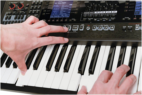 ROLAND E-A7 - Синтезатор