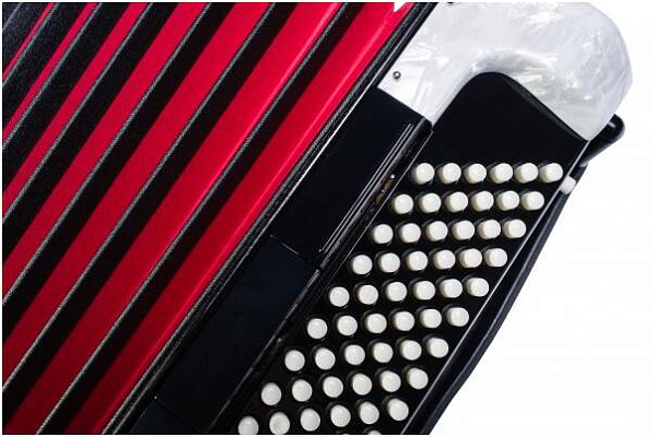 HOHNER Nova III 96 white (C-stepped) - Баян