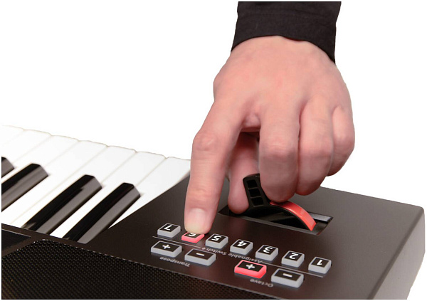 ROLAND E-A7 - Синтезатор