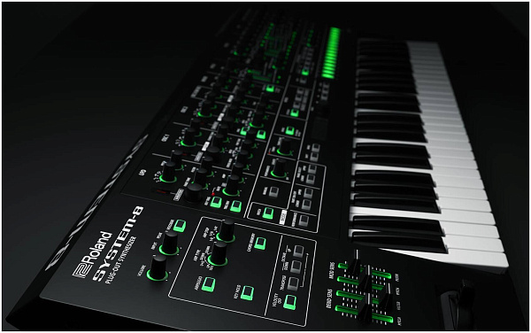 ROLAND SYSTEM-8 - Синтезатор аналоговый