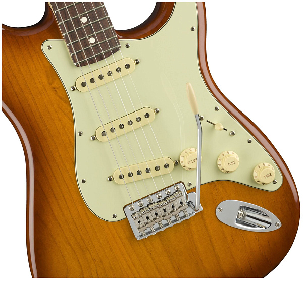 FENDER AMERICAN PERFORMER STRATOCASTER®, RW, HONEY BURST электрогитара,...
