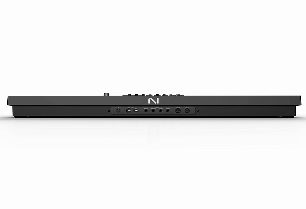 MIDI клавиатура [29849] Native Instruments [Kontrol S49 Mk3] 49 клавиш, полувзвешенные,чувствительны к скорости нажатия с послекасанием, дисплей, 8 энкодеров, колеса высоты тона и модуляции, 4 входа для педалей, MIDI вход/выход