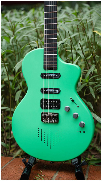 NATASHA SEEKER Mint Green - Электрогитара смарт