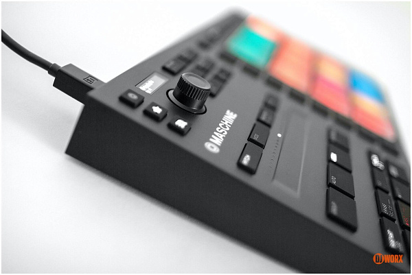 Native Instruments Maschine Mikro Mk3 - Система состоящая из компактного...