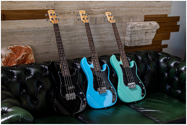 FLIGHT Mini Bass Lite BL - Бас-гитара уменьшенная
