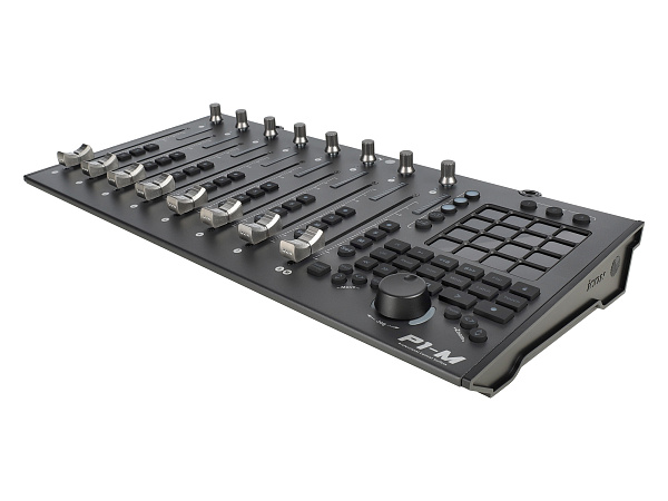 MIDI контроллер [110205A2022] Icon [P1-M] USB MIDI DAW контроллер, 8 моторизованных фейдеров, программируемый 4-дюймовый сенсорный дисплей, LED-индикаторы, колесо Jog оптического энкодера, 8 энкодеров, функциональные кнопки с подсветкой