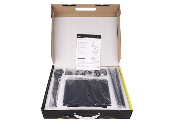 Микрофонная радиосистема Axelvox [DWS7000HT (HT Bundle)] UHF 710-726 MHz, 2 х 32 канала,LCD дисплей, 2х ИК порт, 2 ручных микрофона, 2 держателя на стойку, 2 силиконовых кольца.