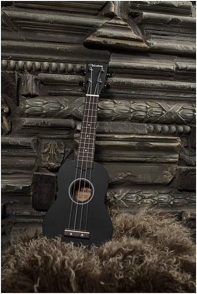 VESTON UKULELE KUS 15 BK - Укулеле сопрано