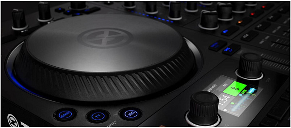 NATIVE INSTRUMENTS Traktor Kontrol S4 Mk3 - Контроллер