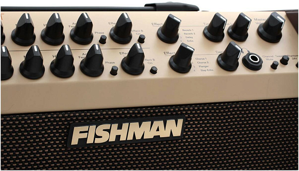 FISHMAN PRO-LBX-EU6 LoudBox Artist - Комбоусилитель для акустической гитары