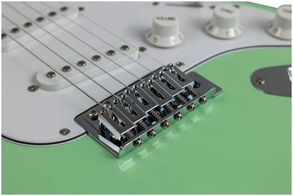 VESTON ST-SSS SFG - Электрогитара шестиструнная