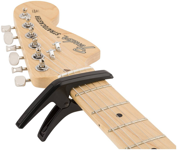 FENDER Phoenix Capo - Каподастр