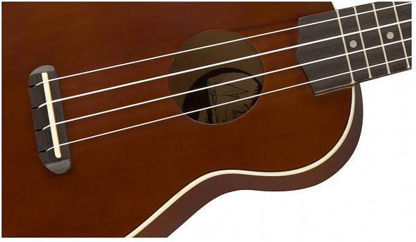 FENDER Seaside Soprano Uke Pack, Nat комплект, включающий сопрано-укулеле,...