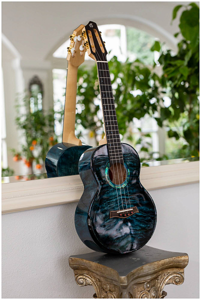 FLIGHT A10 QM Aqua Blue - Укулеле тенор