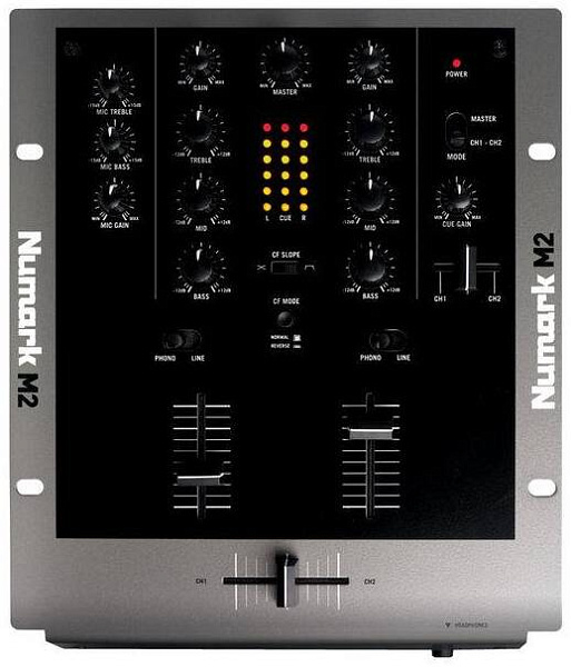 NUMARK M2, 2-канальный 10' микшер входы: 2-4 линейных/phono, 2 phono,...