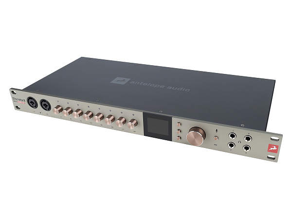 Аудиоинтерфейс Antelope Audio [Discrete 8 Oryx] 24 бит/192 кГц, 26x38, аналоговые входы: 8, линейные выходы: 8, микрофонные предусилители: 8x Discrete Class-A, ADAT I/O (16 входов/16 выходов),S/PDIF I/O (2 входа/2 выхода)