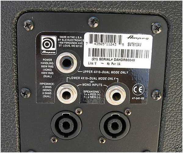 AMPEG SVT-810 AV - Кабинет для бас гитары