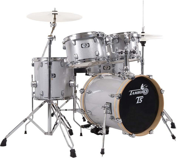 Ударная установка из 5 барабанов TAMBURO [T5NCP20SLSK] Бочка 20X16, томы 10X8, 12X9, 14X14, малый 14X5,5. Стойка для тарелки журавль, стойка хай-хэт, стойка для малого барабана, стул, педаль бас-барабана. Цвет Silver Sparkle. Без тарелок.